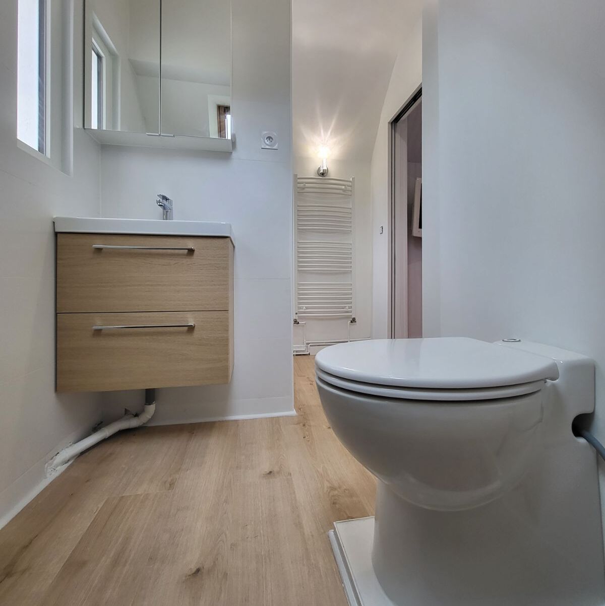 Salle de bain mansardée Damgan Après 2 FG RENOV