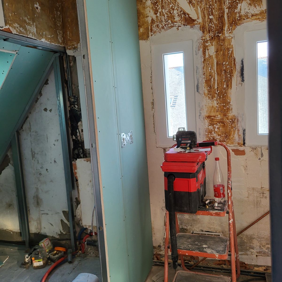 Salle de bain mansardée Damgan Pendant 2 FG RENOV