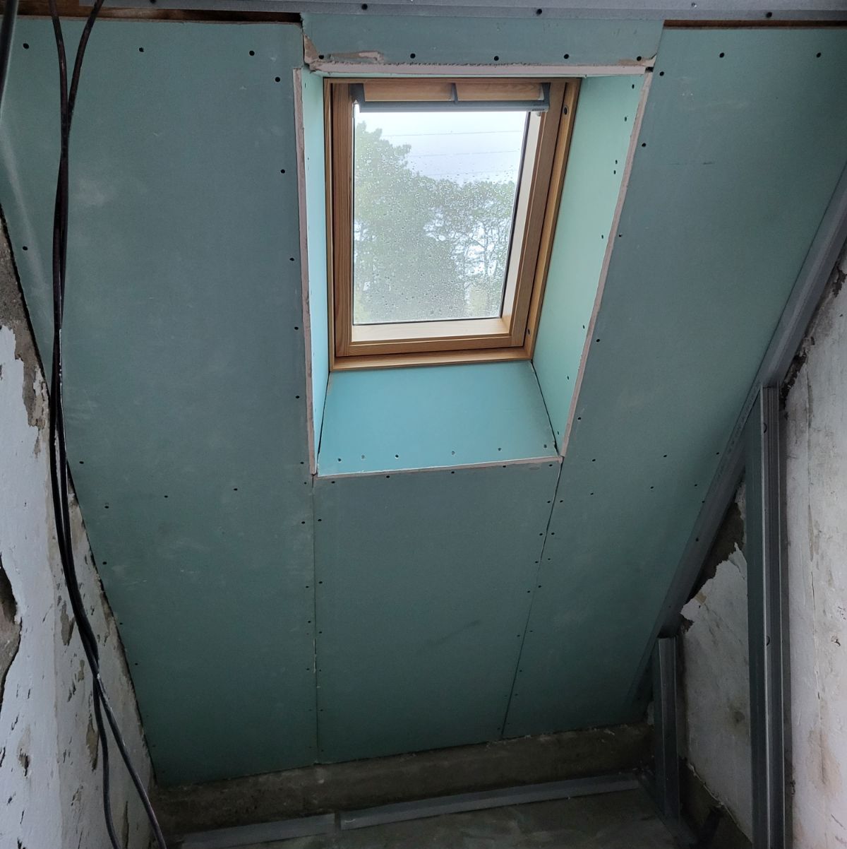 Salle de bain mansardée Damgan Pendant 3 FG RENOV